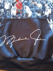 Michael Jordan Graphic Hoodie with Iconic Print “The Last Shot” Size M/L