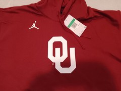 Jordan Oklahoma Sooners OU Men’s XL Red Sleeveless Pullover Hoodie Logo Pocket