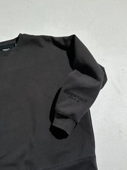FOG essentials swetashirt back print boxy fit