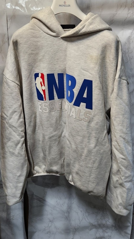 Fear of God Essentials NBA Hoodie Light Heather Siz G2U