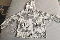 OUTFITTERS- GRAY HOODIE