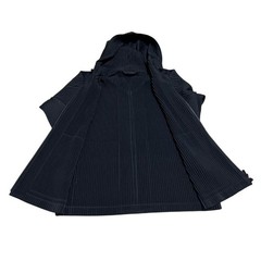 USED HOMME PLISS�_ ISSEY MIYAKE PLEATED HOODIE, BLACK VERYGOOD