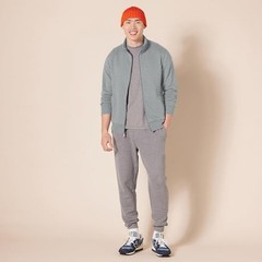 AMAZON ESSENTIALS MEN’S FLEECE ZIP UP MOCK NECK SWEATSHIRT, – LIGHT GRAY