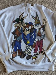 Vintage 1993 Hip Hop Looney Tunes Bugs Bunny Taz Double Sided Sweatshirt XL 90s
