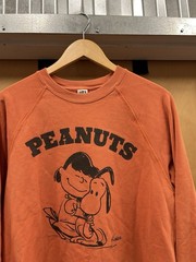PEANUTS Lucy Snoopy Size Small UNIQLO Sweatshirt Happiness is a Warm Puppy