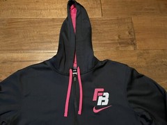 Nike Football FB Therma-Fit Pink Black Full Zip Hoodie Sweatshirt – Men’s Medium