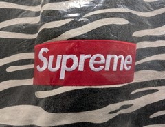 Supreme Box Logo Crewneck Sweatshirt 2022 Fall/Winter Men’s Large Zebra Sealed