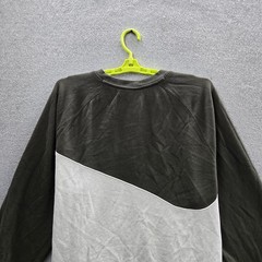 Nike Men Sweatshirt L Gray Colorblock Fleece Swoosh Logo CZ4921-141 Activewear