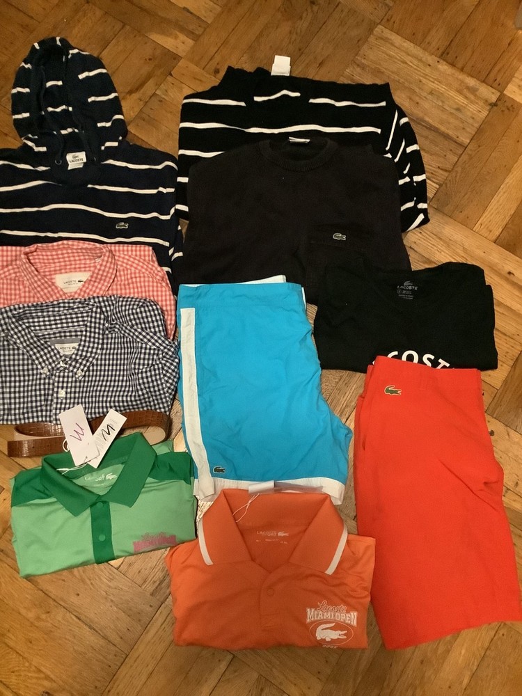 Reseller Lacoste lot polos sweaters hoodie shorts 17 items