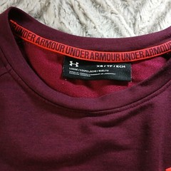Under Armour Sweatshirt Plum Long Sleeve Shirt Training Men’s Size XS AA008