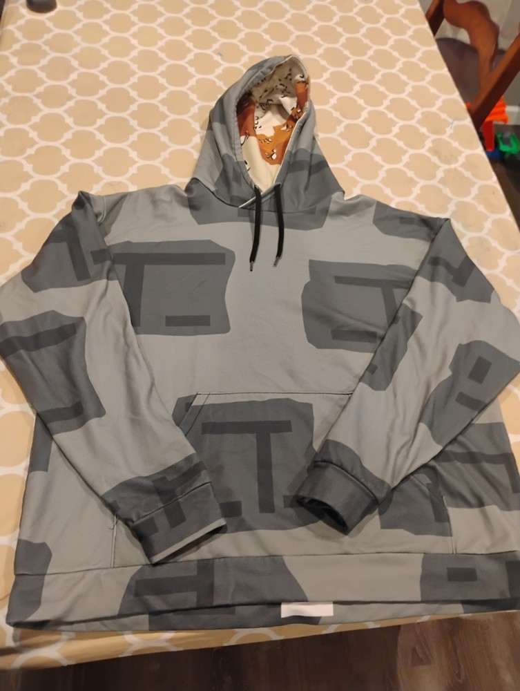Moes Guns 3XL. T Block Pullover With Choc Chip Lines Hood. No Size Tag