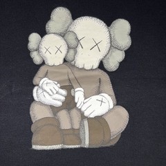 UNIQLO x KAWS COMPANION Family Sweatshirt Black Size M Mens Graphic Pullover UT⁠