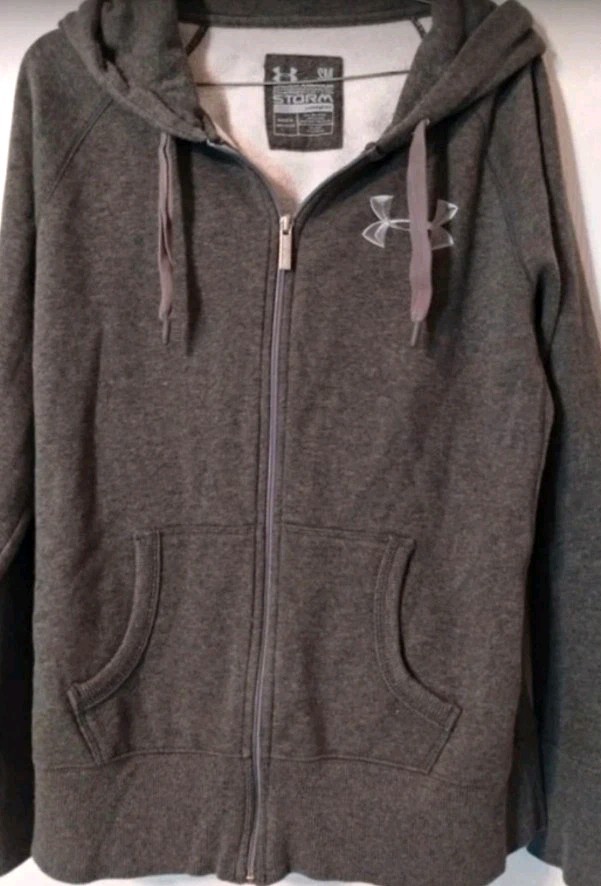 Under Armour Men’s Small Hoodie