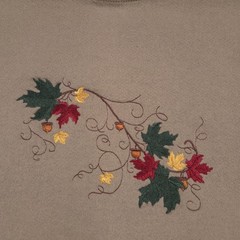 Fruit of the Loom Sweatshirt Womens XL Embroidered Leaf Acorn Fall Pullover Crew