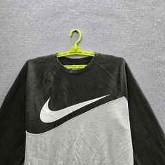 Nike Men Sweatshirt L Gray Colorblock Fleece Swoosh Logo CZ4921-141 Activewear