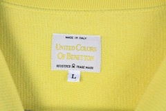 VINTAGE UNITED COLORS OF BENETTON SWEATSHIRT SIZE M 90s yellow crewneck big logo
