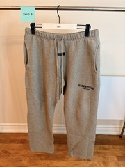 Essentials Fear of God FW22 Dark Oatmeal Hoodie (L) and Sweatpants (M)