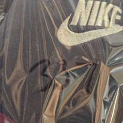 Nike Black White Long Sleeve Pullover Embroidered Logo Hoodie Men’s Small Flaw
