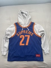SUPREME New York Knicks Basketball Jersey / Hooded Sweatshirt Combo in Size M