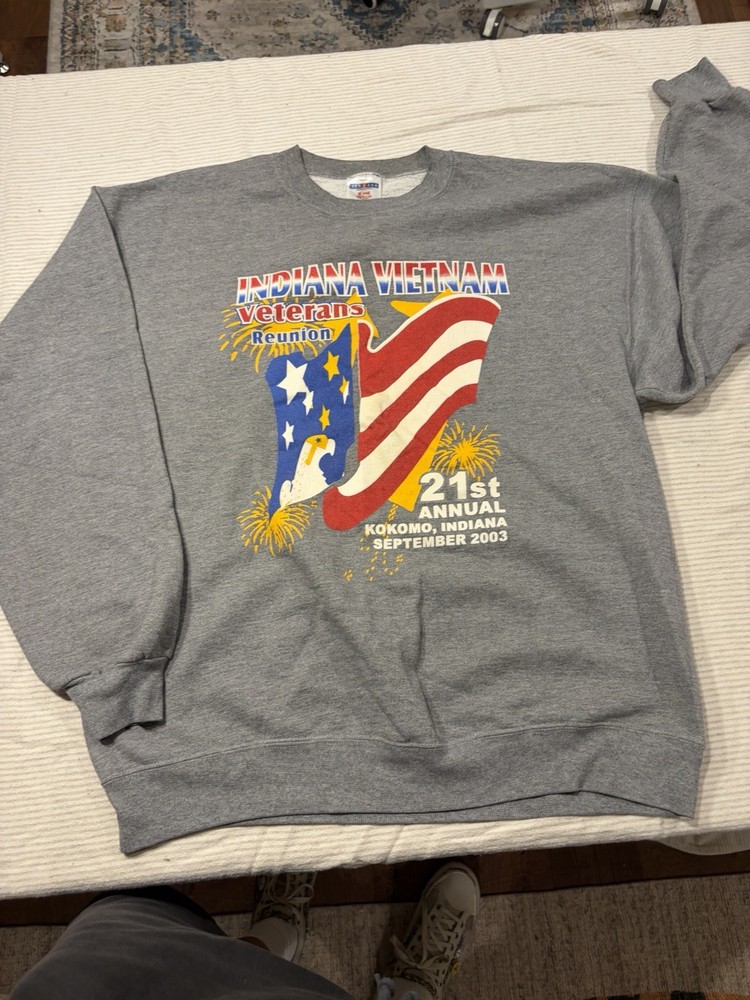 VTG Vietnam Veterans Sweatshirt Men’s Size L