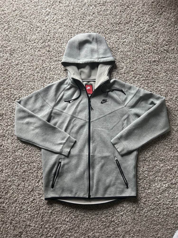 Nike Tech Fleece Windrunner Men’s Size Large Dark Grey Zip Up Hoodie Jacket