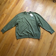 NEW Levi’s Sweatshirt XL Olive Green Graphic Print Crewneck Floral Street NWT