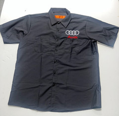 Audi Mechanics Uniform Shirt Size Adult XL Large M 2X Embroidered NWOT Red Kap