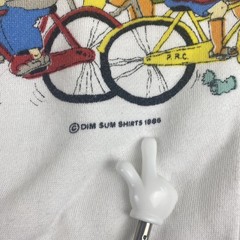 Vintage Dij Sum Shirts I survived China Graphic Sweater Medium White Sweatshirt