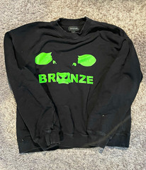Bronze Men’s Black Pullover Crewneck Sweatshirt M Green Logo Graphic Print