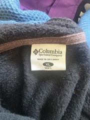 Columbia Men’s Hoodie XL Black Pullover Sweatshirt Fleece Pocket Outdoor