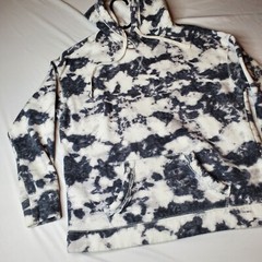 Hollister Sweatshirt Hoodie White Black Cloud Mens Small 21×25 WINTER CAMO LOOK