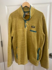 Men’s All Season Sherpa Fleece Pullover Sweatshirt in Mustard, Size Large Reg