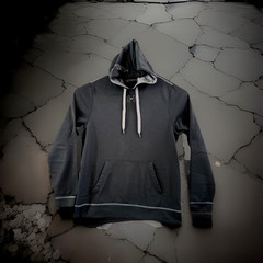Under Armour Hoodie LongSleeve K Pocket Black Loose Coupe Lache 100% Polyester
