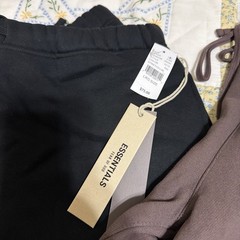 Fear Of God Essentials Shorts – AUTHENTIC Size L Plum, Sycamore and Stretch Limo