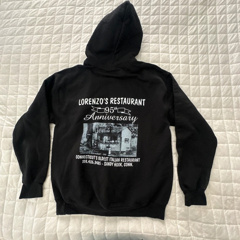 Lorenzo’s Restaurant Hoodie Adult Medium Black Graphic Sandy Hook Newtown CT