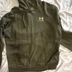 Under Armour Men’s Pullover Hoodie M Green Graphic Logo Pockets Drawstring