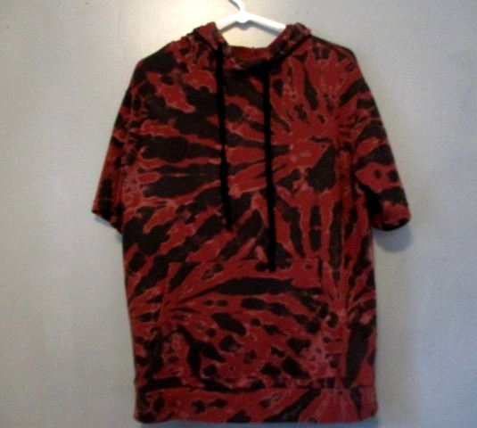 NO BOUNDARIES SHORT SLEEVE FLEECE HOODIE, UNISEX SIZE M(38-40)