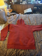 Vintage Wolf Deep Red Vintage Hoody – Wild Things collection / Mens outdoor