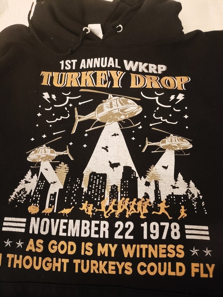 WKRP Cincinnati Turkey Drop 1978 Hoodie 4XL Hanes Classic TV Thanksgiving Hanes