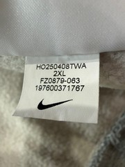 Nike Club Fleece Crewneck Sweatshirt Men’s 2XL Gray Multi Chenille Letter Logo