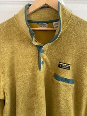 Men’s All Season Sherpa Fleece Pullover Sweatshirt in Mustard, Size Large Reg
