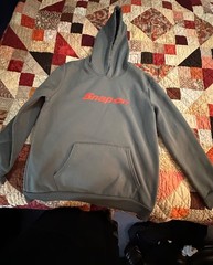 SNAP ON HOODED PULLOVER HOODIE LOGO FRONT AND BACK. GRAY. FULL ZIP SIZE M