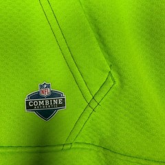 Under Armour Hoodie Mens Medium NFL Combine Authentic Neon Green Football EUC