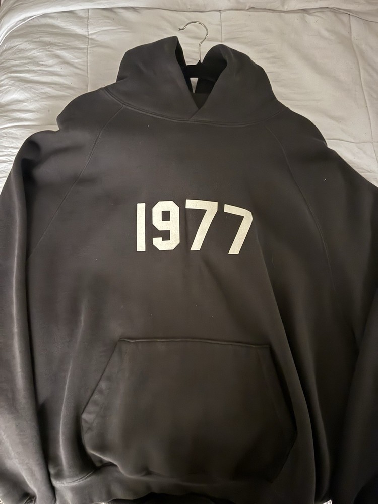 Essentials Fear Of Gods 1977 Iron Hoodie Authentic- Black