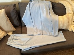 nike tech fleece hoodie medium men